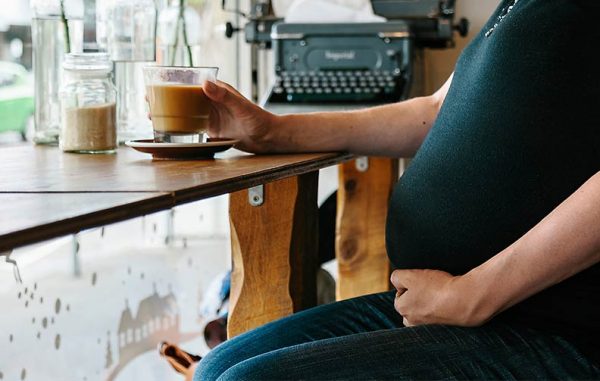 مصرف کافئین در دوران بارداری