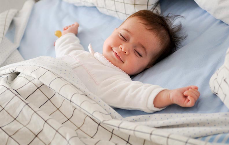 خواب مورد نیاز نوزاد و کودک چقدر است؟